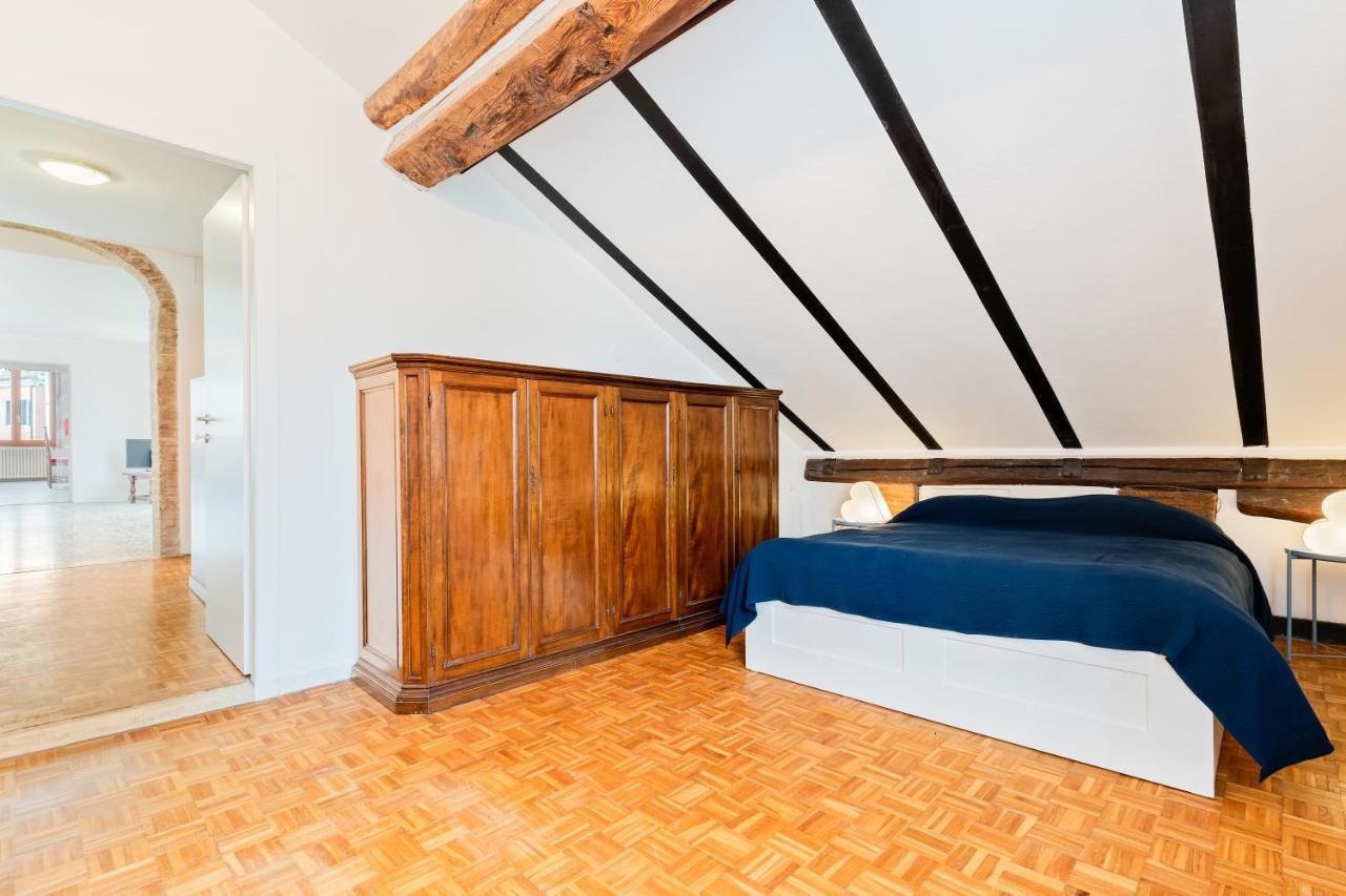 Ponte Di Rialto Penthouse With Panoramic Terrace Lägenhet Venedig Exteriör bild